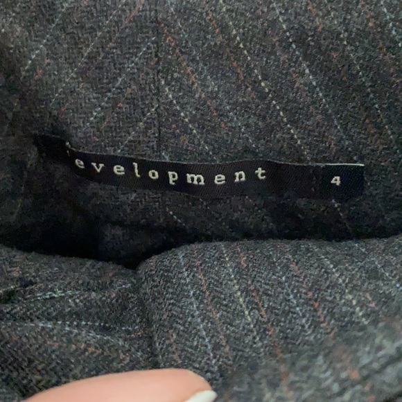 Development Wool Skirt - Picture 5 of 5